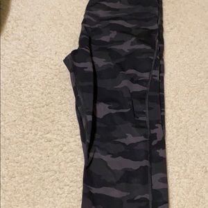 Athleta medium ultimate 7/8 camo tight